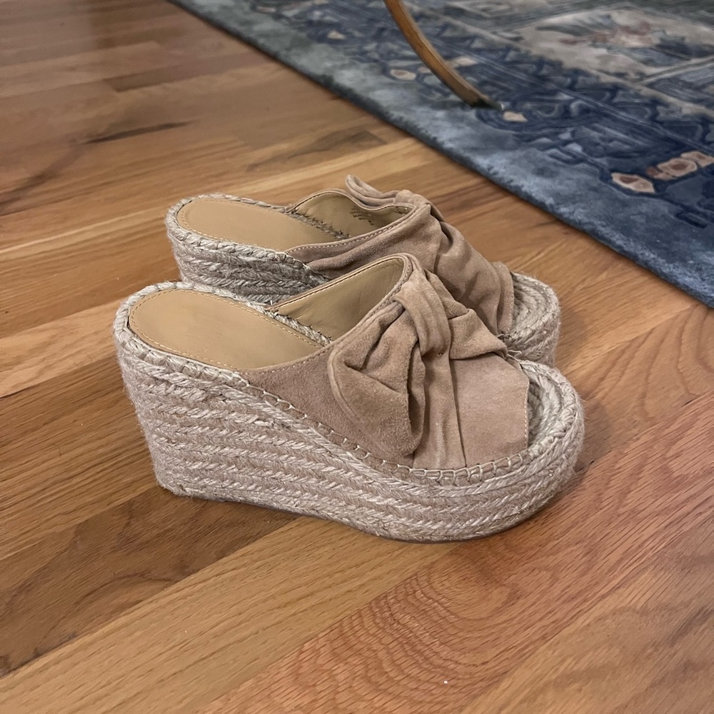 Marc Fisher Wedge